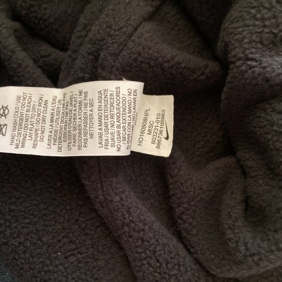 NIKE GOLF LADIES CHUNKY CABLE KNIT BEANIE- BLACK - Picture 7 of 7